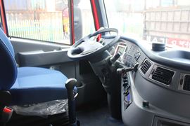 杰狮&nbsp;载货车驾驶室                                               图片