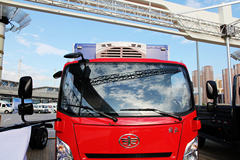 一汽通用 F330速豹 130马力 4X2 5.2米单排厢式冷藏车(LGY5050XXY)