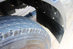 一汽通用 F330速豹 130马力 4X2 5.2米单排厢式冷藏车(LGY5050XXY)