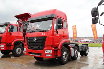 中国重汽 豪瀚J5G重卡 340马力 6X2牵引车(ZZ4255N27C3D1B)