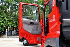 东沃 UD酷腾重卡 400马力 6X4牵引车(DND4250WB34)