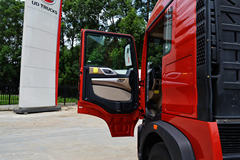 中国重汽 HOWO T5G重卡 340马力 4X2牵引车(ZZ4187N361GD1)