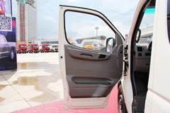 东风股份 御风  136马力 封闭厢式货车