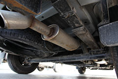 东风股份 御风  136马力 封闭厢式货车