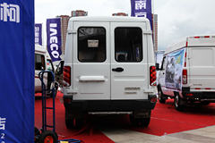 南京依维柯 宝迪 A32增强版  封闭厢式货车