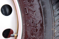 南京依维柯 得意 V35 129马力 封闭厢式货车