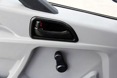 中国重汽HOWO 悍将 109马力 3360轴距轻卡底盘(中体)