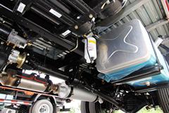 中国重汽HOWO 统帅 141马力 4.2米单排栏板轻卡(宽体)(ZZ1067F341BD165)