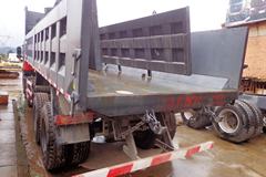 联合卡车U380 380马力 8X4 8.6米自卸车(SQR3311D6T6-4)