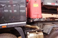 联合卡车U380 380马力 8X4 8.6米自卸车(SQR3311D6T6-4)