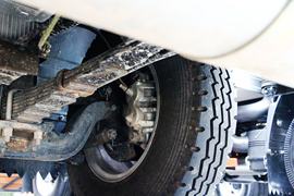 上汽跃进底盘 爆破器材运输车底盘图片