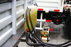 跃进 上骏X301-33 112马力 3.8米排半栏板轻卡(NJ1042DCFT)