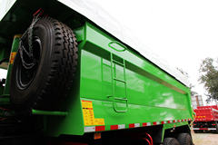 上汽红岩 新金刚重卡 336马力 6X4 5.6米自卸车(U型斗新型渣土车)(CQ3255HTG384)