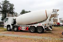 中国重汽 HOWO 380马力 8X4 混凝土搅拌车(亚特重工牌)(TZ5317GJBZN6D)