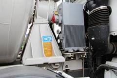 中国重汽 HOWO 380马力 8X4 混凝土搅拌车(亚特重工牌)(TZ5317GJBZN6D)