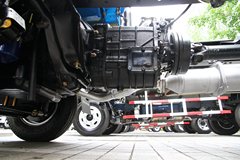 跃进 帅虎H300-33 102马力 3308轴距 4.24米单排轻卡底盘(NJ1042DBFT4)