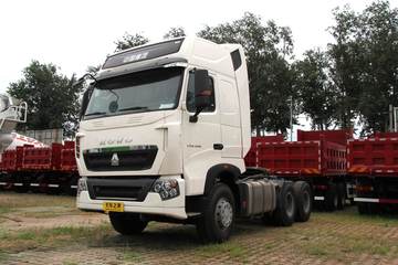 中国重汽 HOWO T7H重卡 400马力 6X4牵引车(ZZ4257V324HD1B)