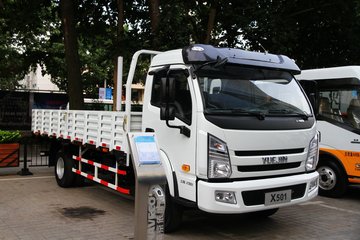 跃进 上骏X501-38 141马力 5.1米单排栏板轻卡(5挡)(NJ1050DDJT)
