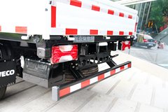 跃进 上骏X501-38 141马力 5.1米单排栏板轻卡(5挡)(NJ1050DDJT)