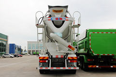 中国重汽 HOWO 340马力 6X4 混凝土搅拌车(亚特重工牌)(TZ5257GJBZ4ND)