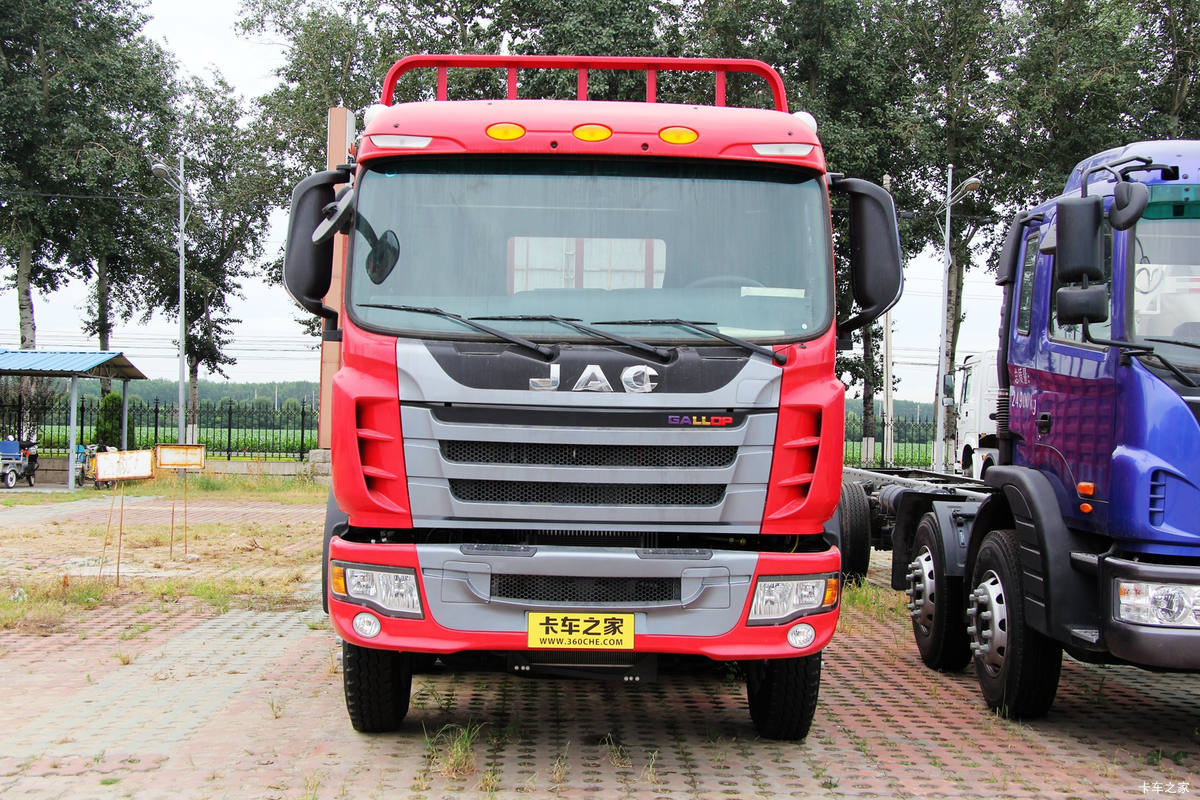 江淮 格尔发K3L中卡 180马力 4X2 6.8米栏板载货车(速比:4.55)