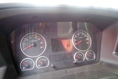 联合卡车U340 340马力 6X4 5.8米自卸车(SQR3251D6T4-2) 联合卡车U340 340马力 6X4 5.8米自卸车(SQR3251D6T4-2)