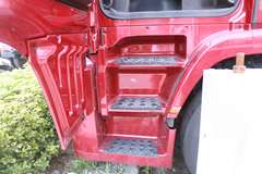 四川现代 创虎XCIENTP410重卡 410马力 6X4牵引车(CHM4250KPQ49M)