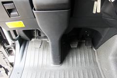 中国重汽 汕德卡SITRAK C7H重卡 440马力 6X2R牵引车