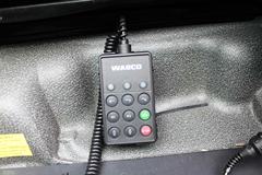 中国重汽 汕德卡SITRAK C7H重卡 440马力 6X2R牵引车