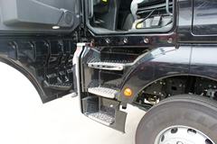 中国重汽 汕德卡SITRAK C7H重卡 440马力 6X2R牵引车