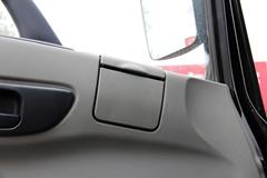 东风商用车 天锦中卡 210马力 4X2 7.6米厢式载货车(DFL5140XXYB4)