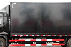 东风商用车 天锦中卡 210马力 4X2 7.6米厢式载货车(DFL5140XXYB4)