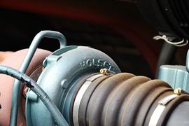 HOWO-7&nbsp;载货车底盘                                                图片