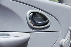 东风 多利卡L系列 124马力 4X2 6.2米栏板载货车