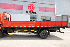 东风 多利卡L系列 124马力 4X2 6.2米栏板载货车