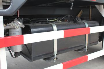 ���� ���� 82���� 3.3�׵��������ῨͼƬ