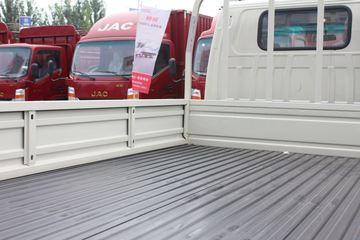 ���� ���� 82���� 3.3�׵��������ῨͼƬ