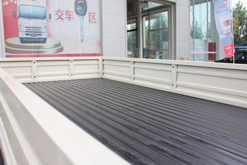 ���� ���� 82���� 3.3�׵��������ῨͼƬ