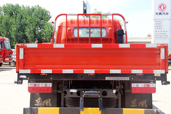 购东风多利卡D6优惠2000