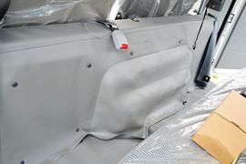 领骐&nbsp;载货车驾驶室                                               图片