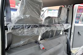 领骐&nbsp;载货车驾驶室                                               图片