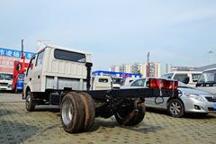 金杯 骐运 95马力 4X2 3350轴距双排轻卡底盘(SY1044SAVSQ)