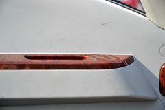 金杯 骐运 95马力 4X2 3350轴距双排轻卡底盘(SY1044SAVSQ)