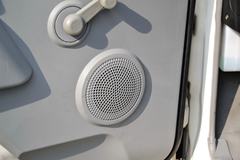 金杯 骐运 95马力 4X2 3350轴距双排轻卡底盘(SY1044SAVSQ)