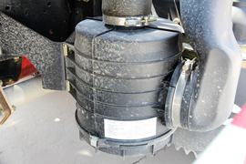 骏铃E6&nbsp;载货车底盘                                                图片