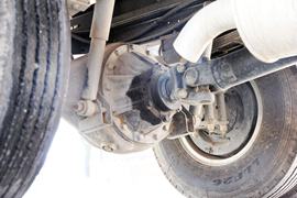 骏铃E6&nbsp;载货车底盘                                                图片