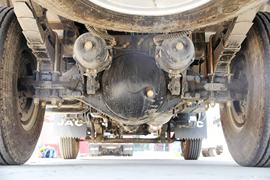 骏铃E6&nbsp;载货车底盘                                                图片