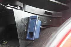 上汽红岩 杰狮M100重卡 350马力 6X2牵引车(CQ4255HTG273)