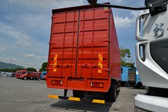 东风商用车 天龙重卡 220马力 6X2 9.7米厢式载货车(DFC5203XXYA2)