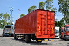 东风商用车 天龙重卡 220马力 6X2 9.7米厢式载货车(DFC5203XXYA2)